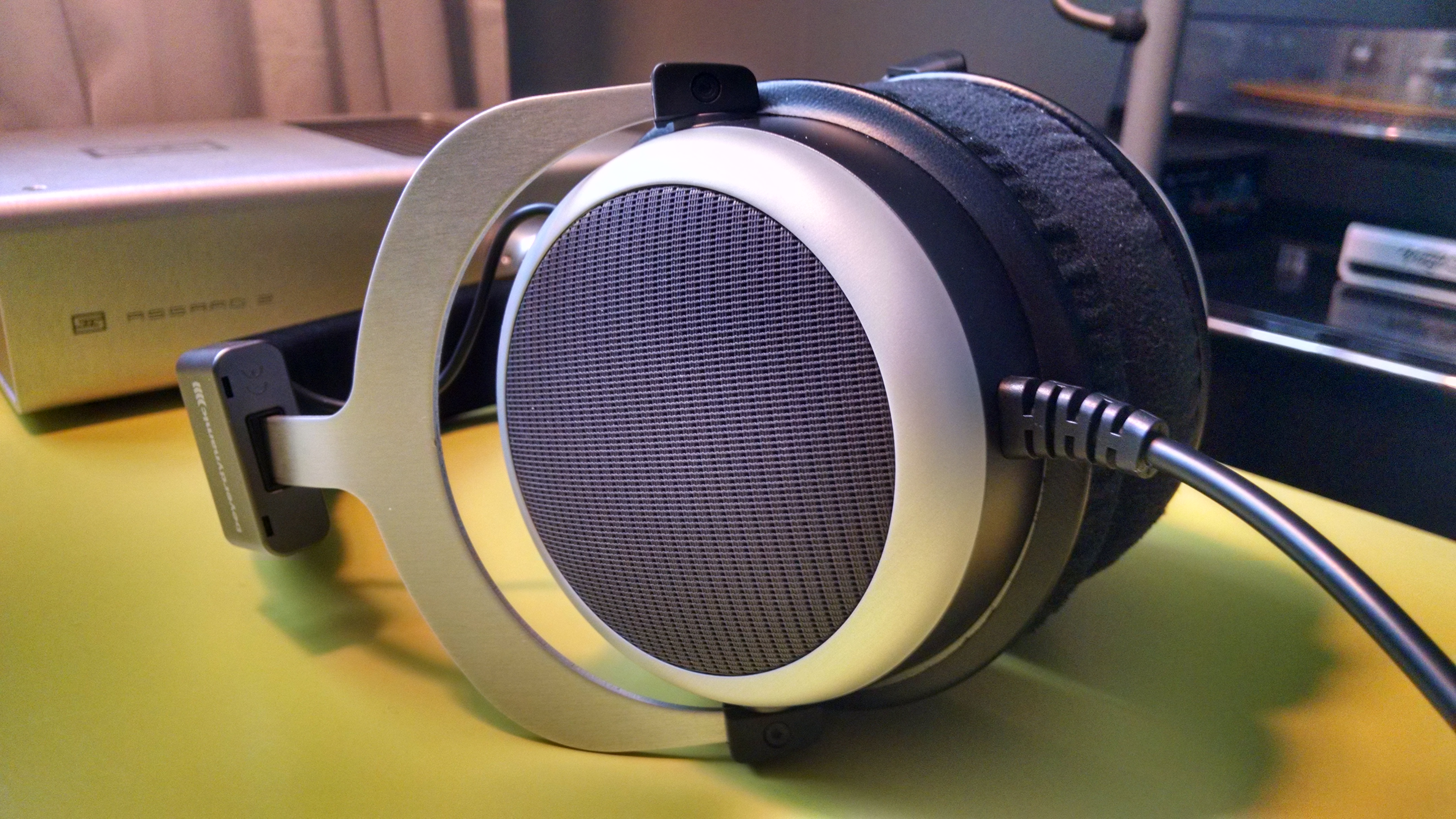 Beyerdynamic T90 Premium Stereo Headphone - Reviews | Headphone