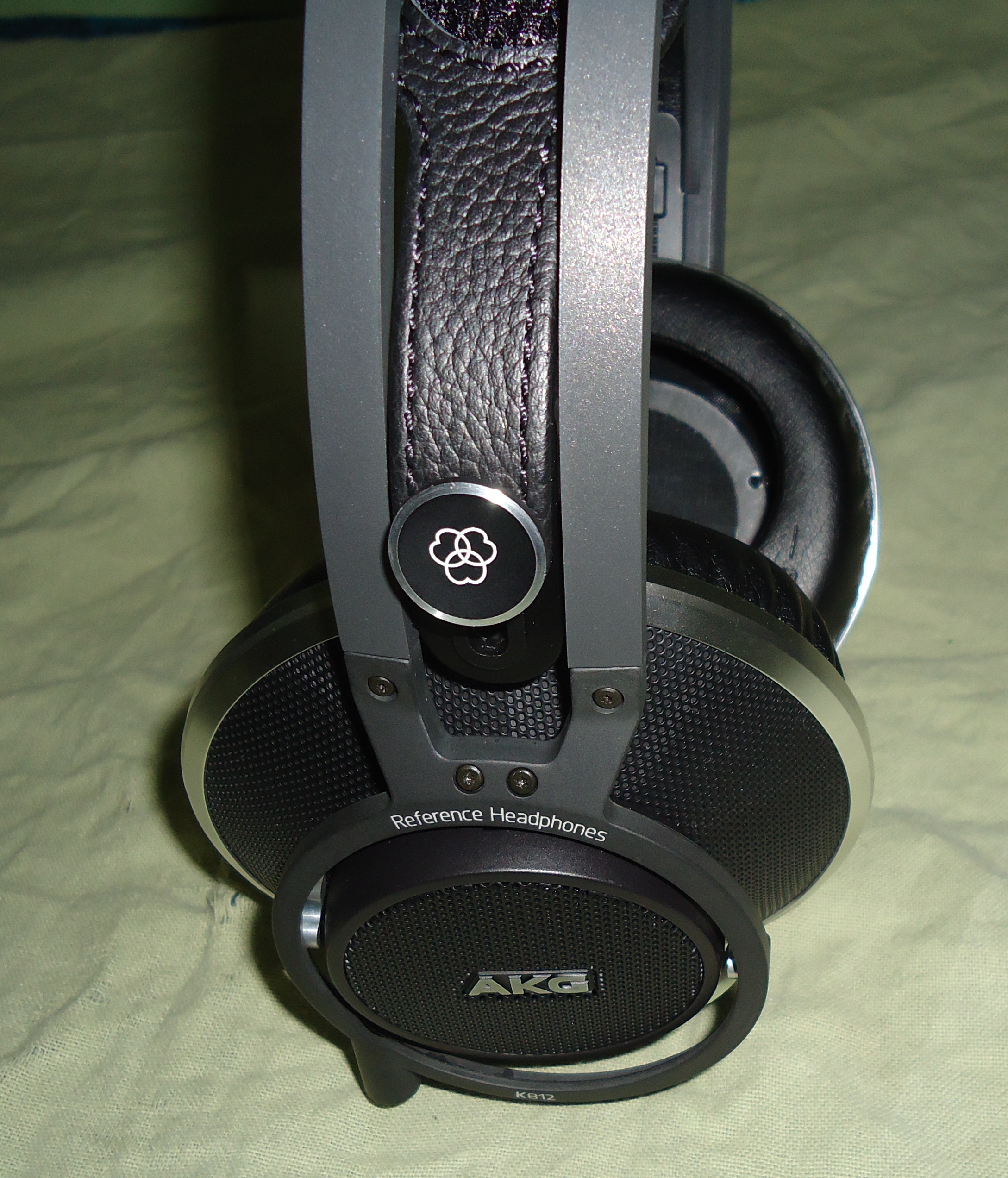 AKG K812 - Reviews | Headphone Reviews and Discussion - Head-Fi.org