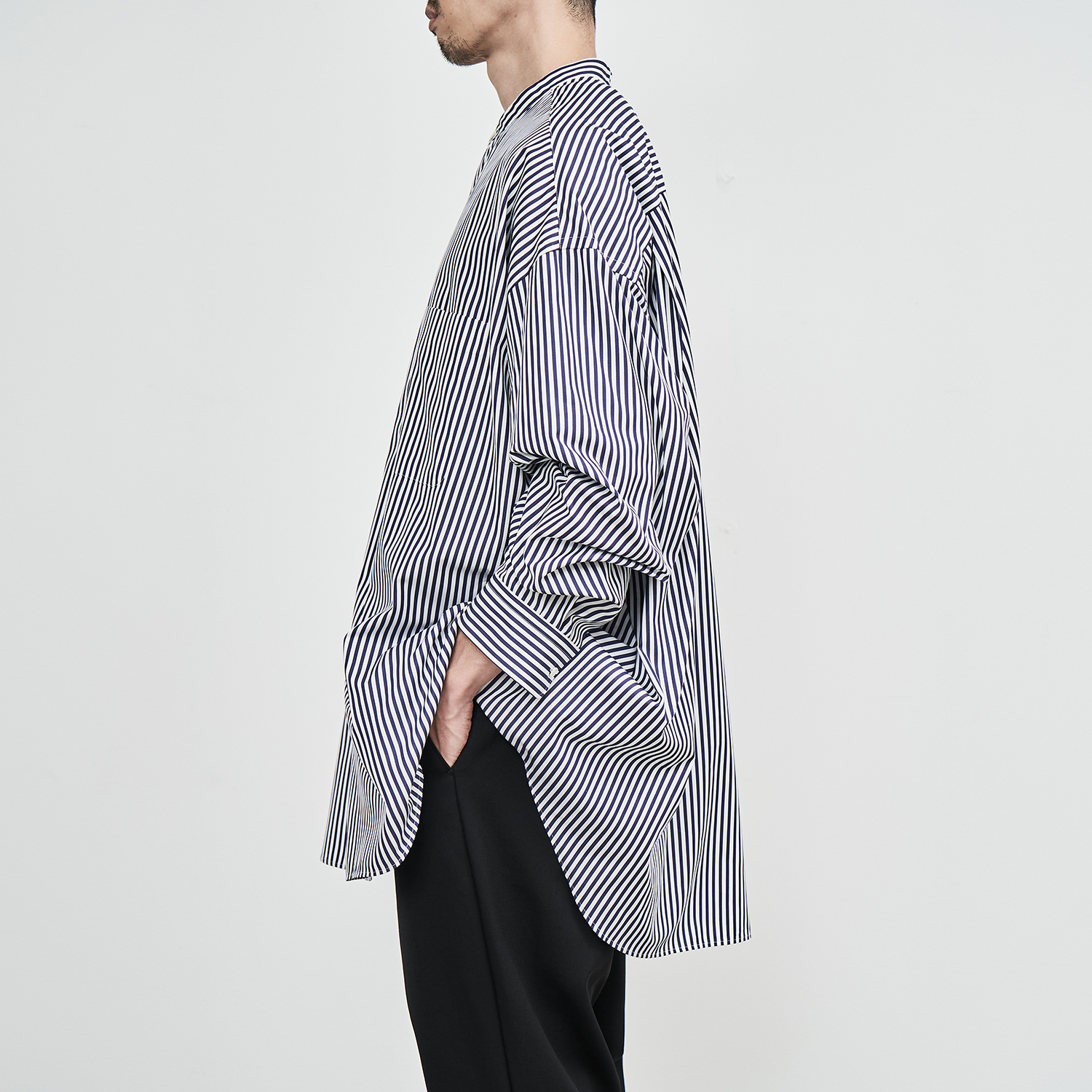 Thomas Masonの生地を用いたGraphpaperの名作シャツが久々に店頭に登場