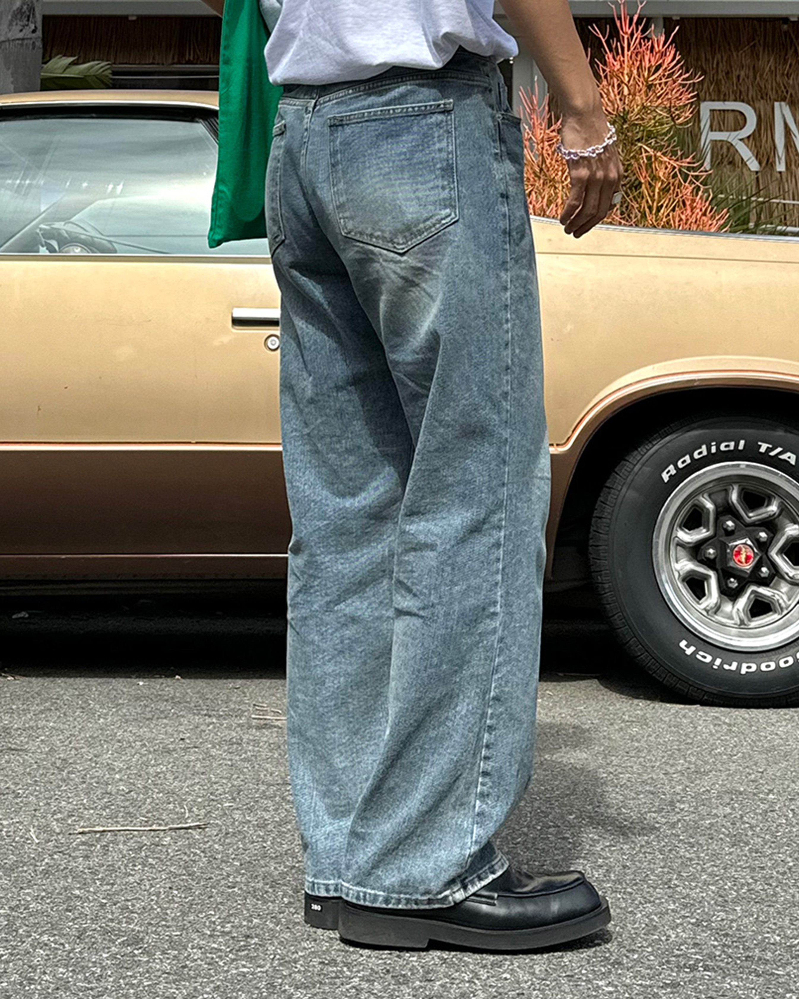 ユニセックス) セミワイドデニムパンツ | ファッション通販サイト NUGU