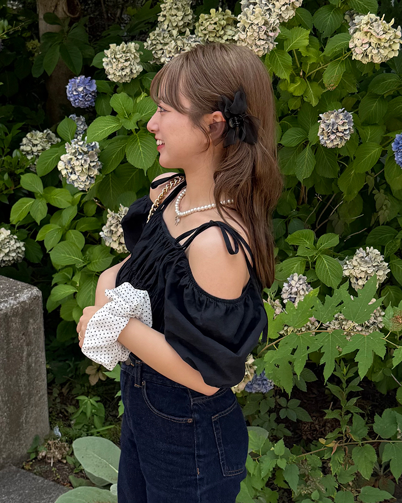 オフショルダーブラウス | ファッション通販サイト NUGU