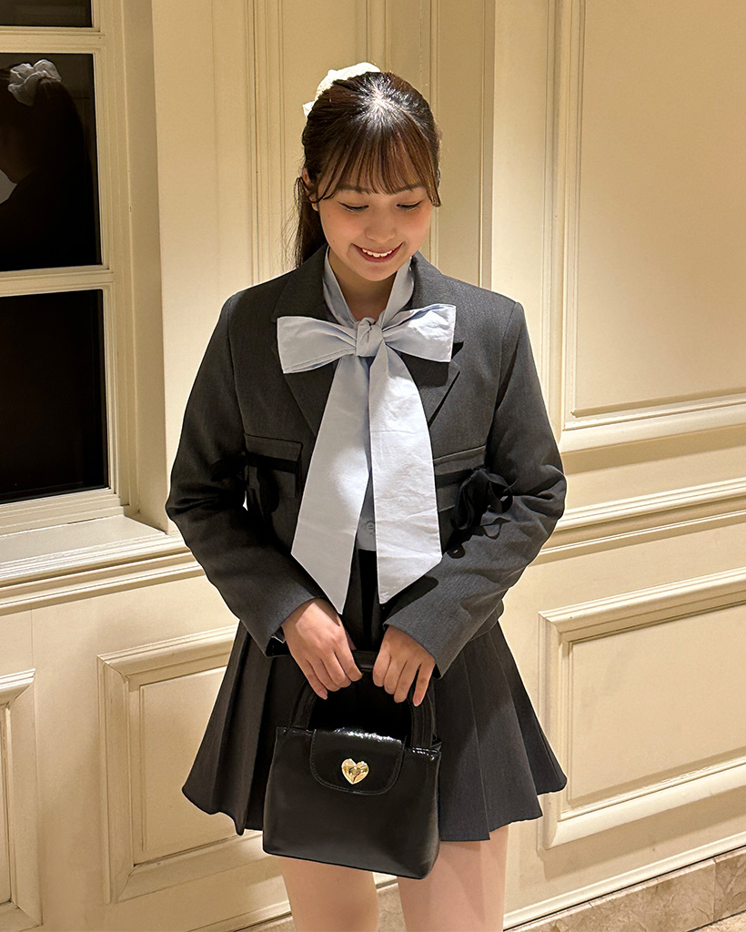 ビッグリボンタイブラウス | ファッション通販サイト NUGU