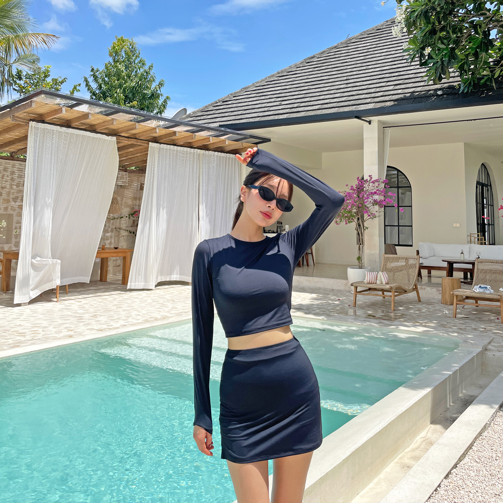 クロップドラッシュガード水着(S,M,L) | ファッション通販サイト NUGU