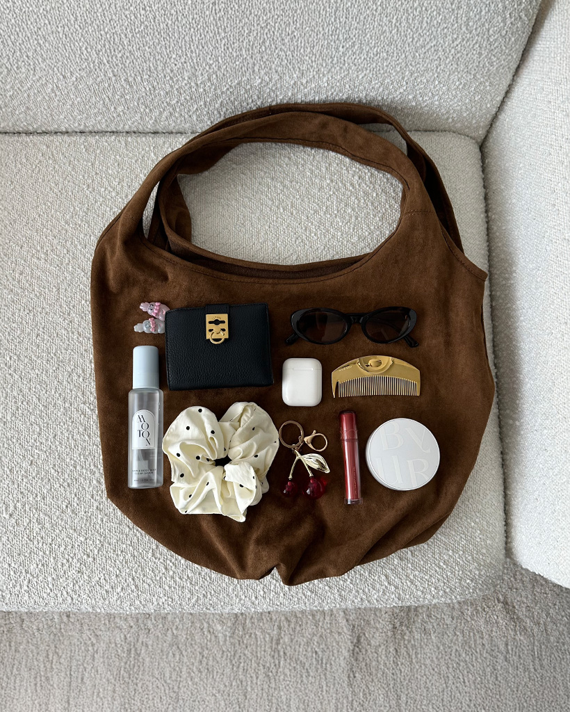 スエードビックショルダーバッグ | ファッション通販サイト NUGU