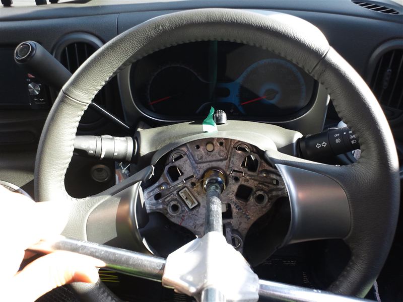 ステアリング交換講座②（日産 キューブ・Z12）by ポッキリ法人(*゜
