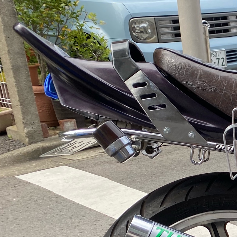 ゼファー400 テールカウル塗装・交換（カワサキ ゼファー400）by ふう