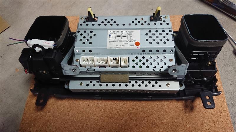 スイングレジスター取り付けその1（トヨタ マークII・X110系）by 仁志