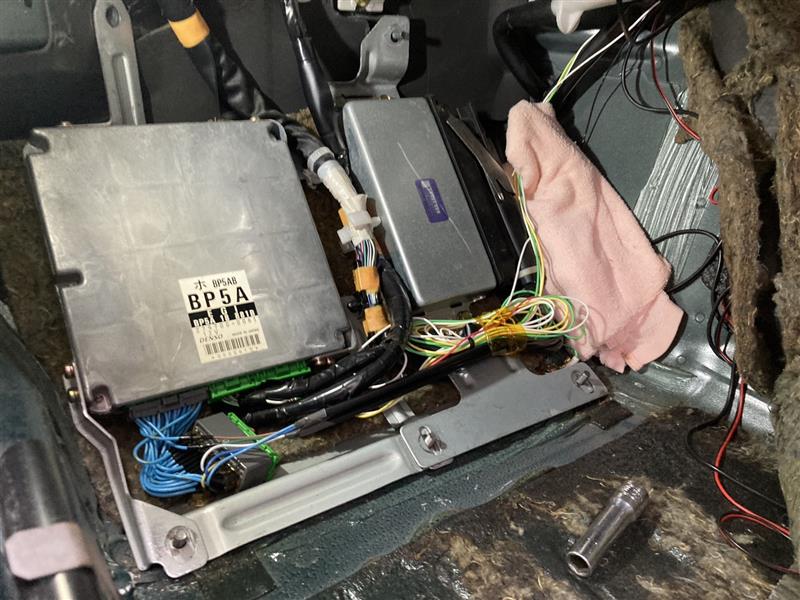 ECU・ABSコンピューター交換｡ﾟ(ﾟ´ω`ﾟ)ﾟ｡（マツダ ロードスター・NB）by