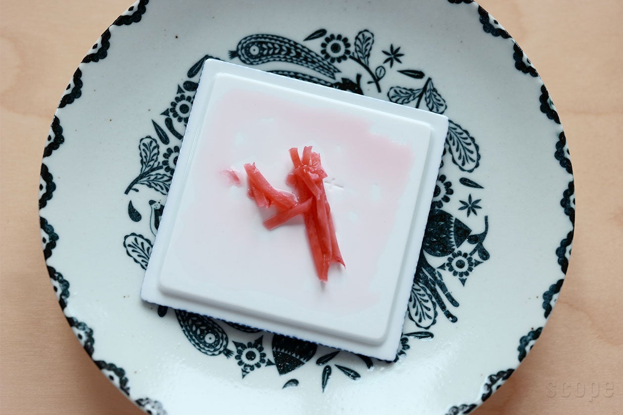 TIME & STYLE 重箱｜小振りな磁器で日常も晴れの日も