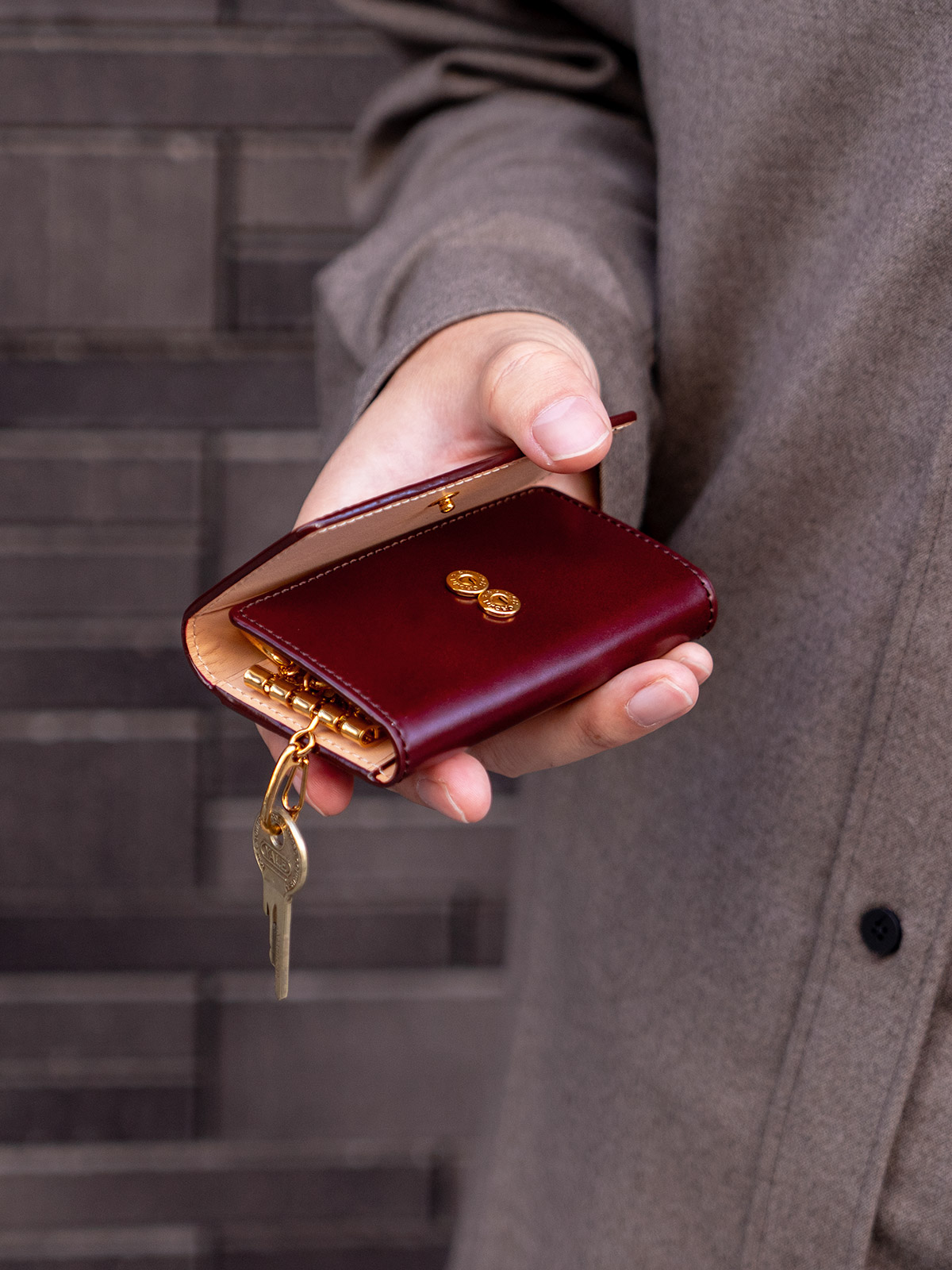 新品 60％OFF レーデルオガワ アニリンコードバン キーケース 日本製