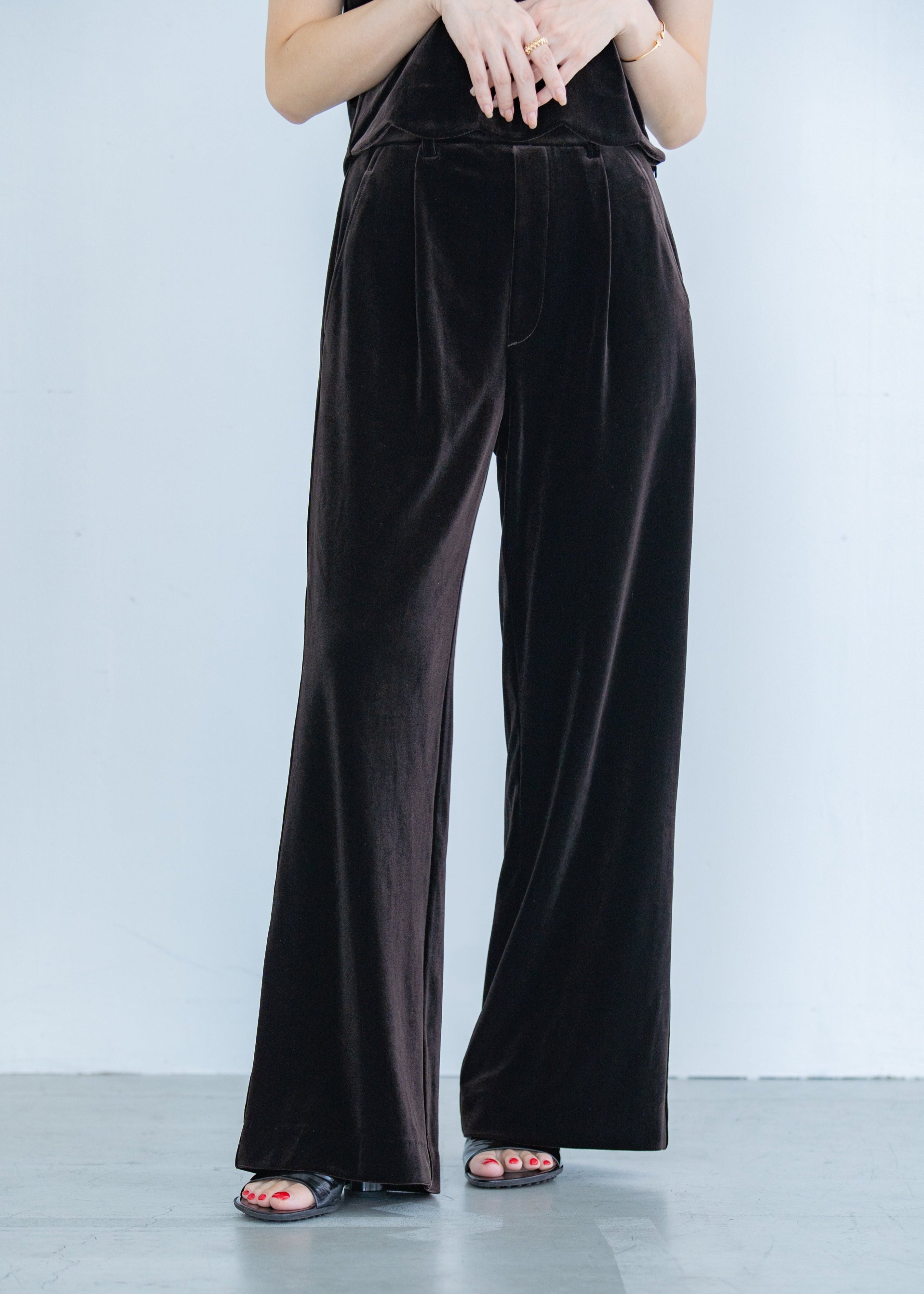 ベロアイージーパンツ – CONNSE