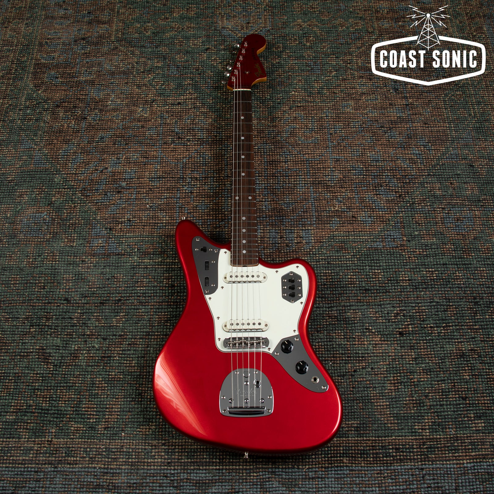 1998 Fender '62 Reissue Jaguar JG66-85MH Candy Apple Red w/ Matching H