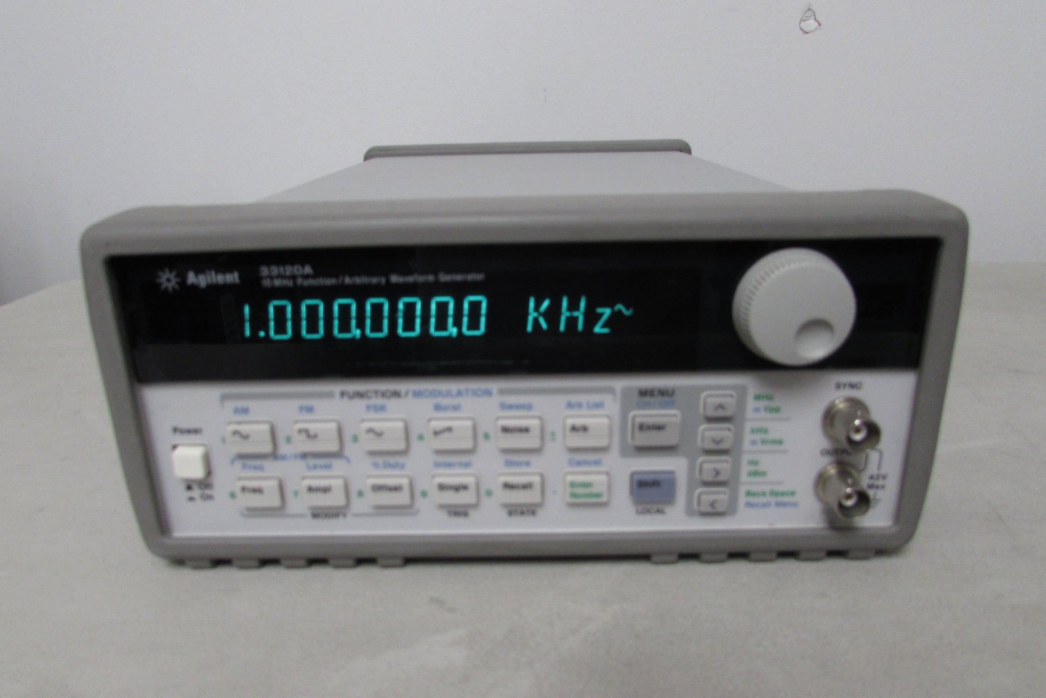 Agilent 33120A Function/Arbitrary Waveform Generator, 15 MHz – COGWELL