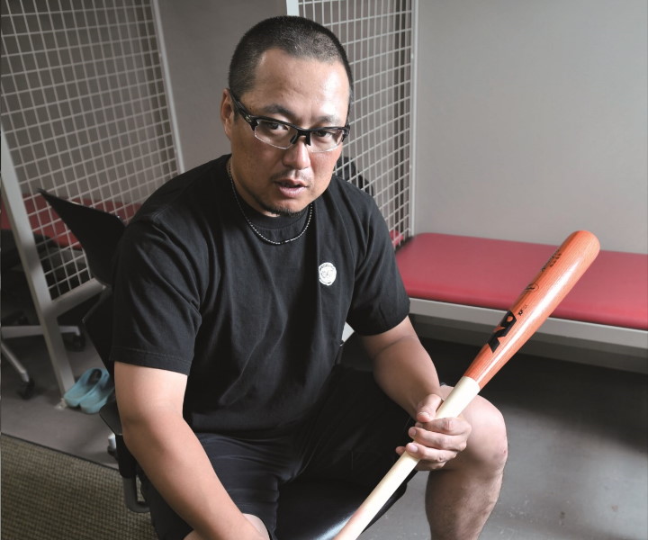 広島・松山竜平 ザナックスのバット 材質はホワイトアッシュに変わって