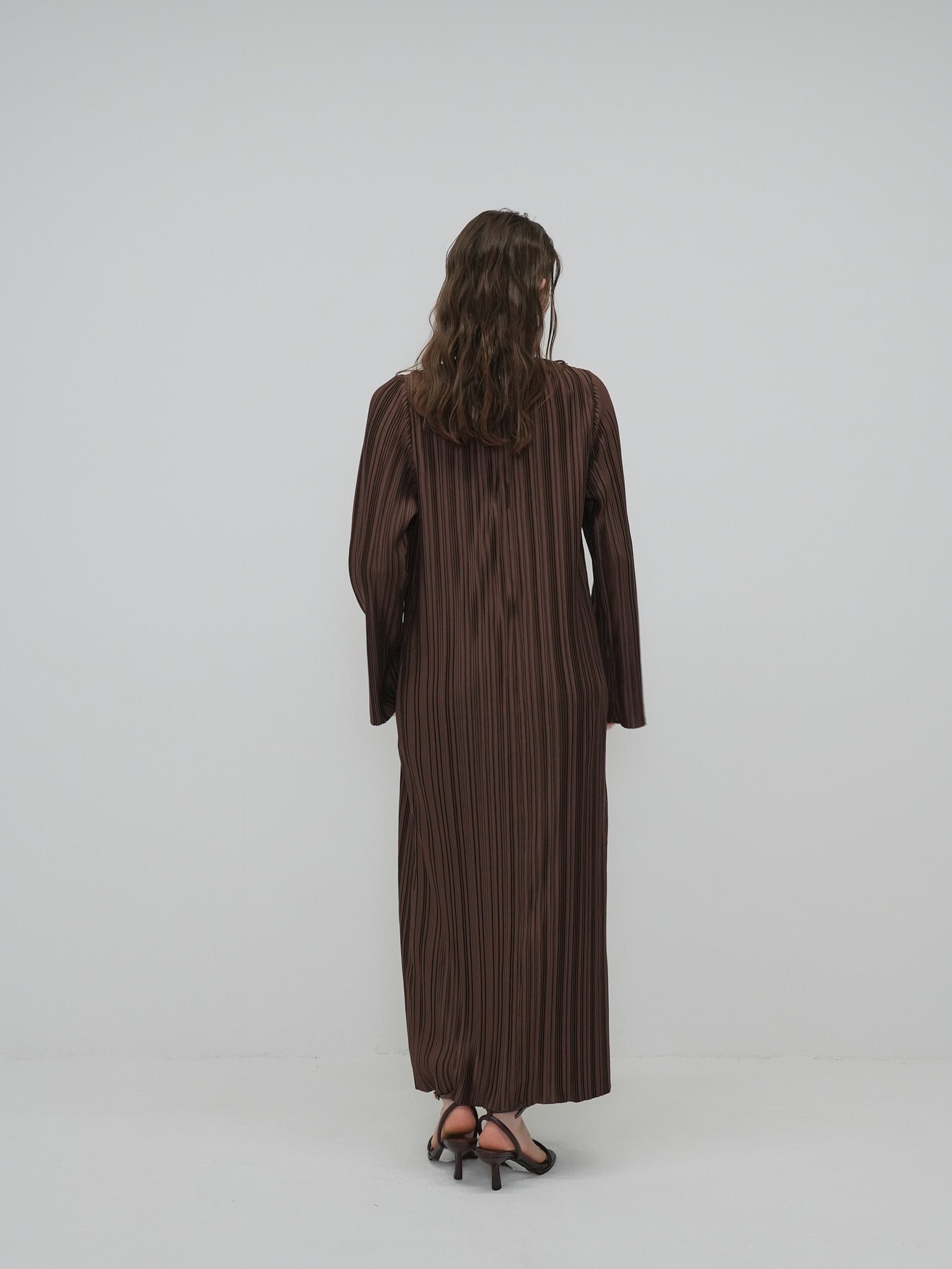 Pleated long dress – ClaSTEllaR