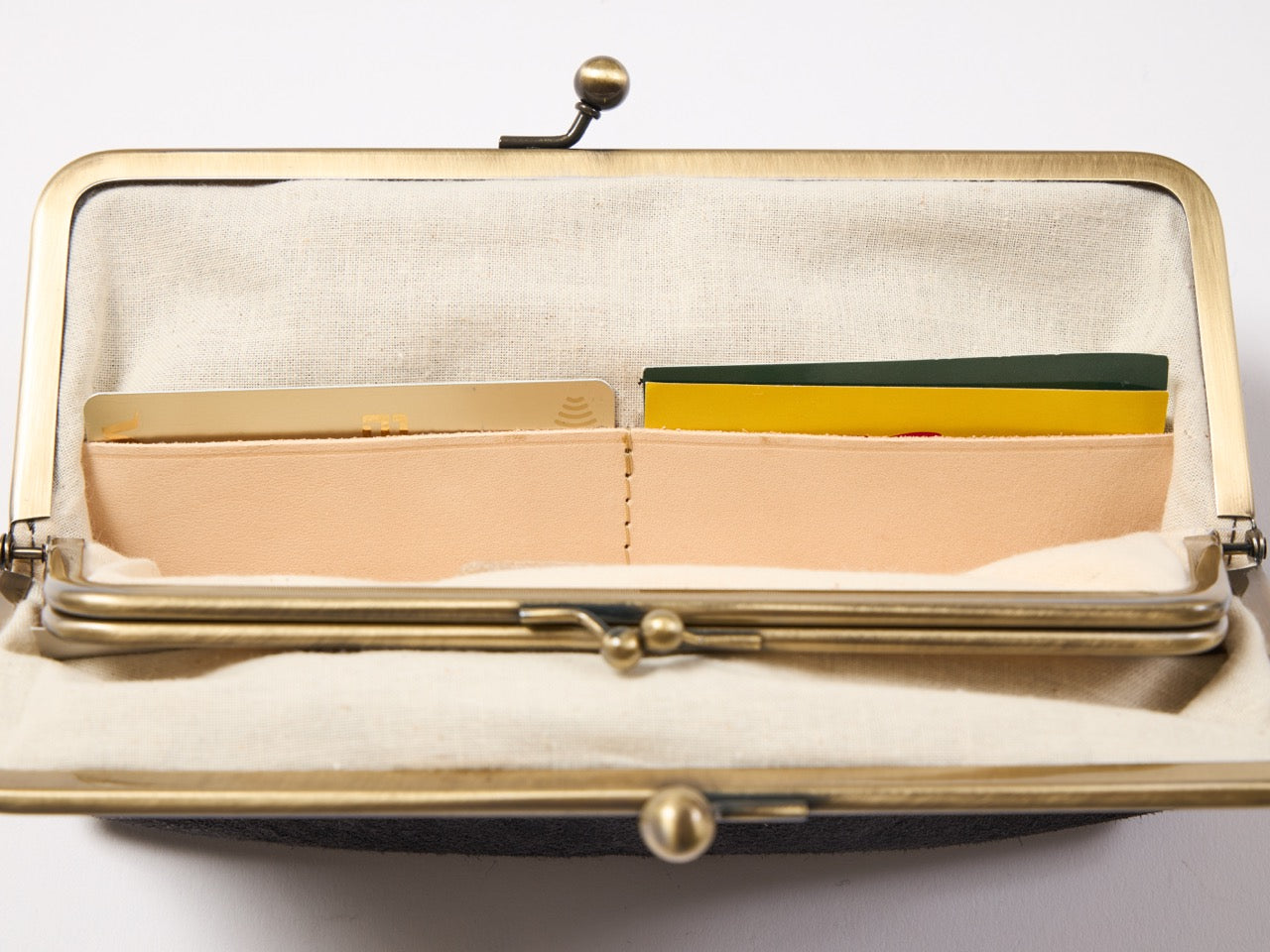 BrownBrown×2nd】ハンドペイントがまぐちウォレット – CLUB 2nd