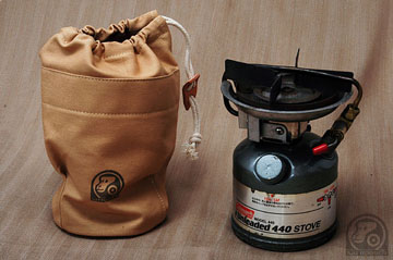 アウトドア ＞ sarupouch ＞ sarupouch Coleman フェザーストーブ用収納袋