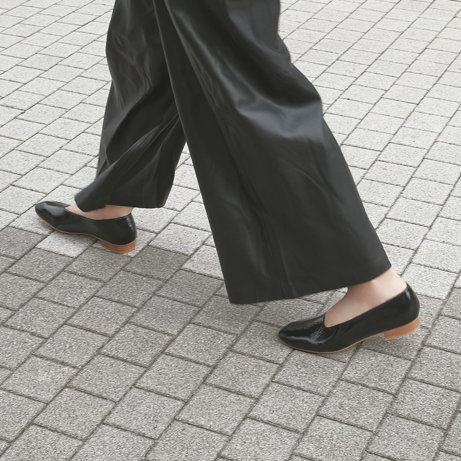 Daniella & GEMMA ONLINE STORE – メタリックラウンドトゥフラット