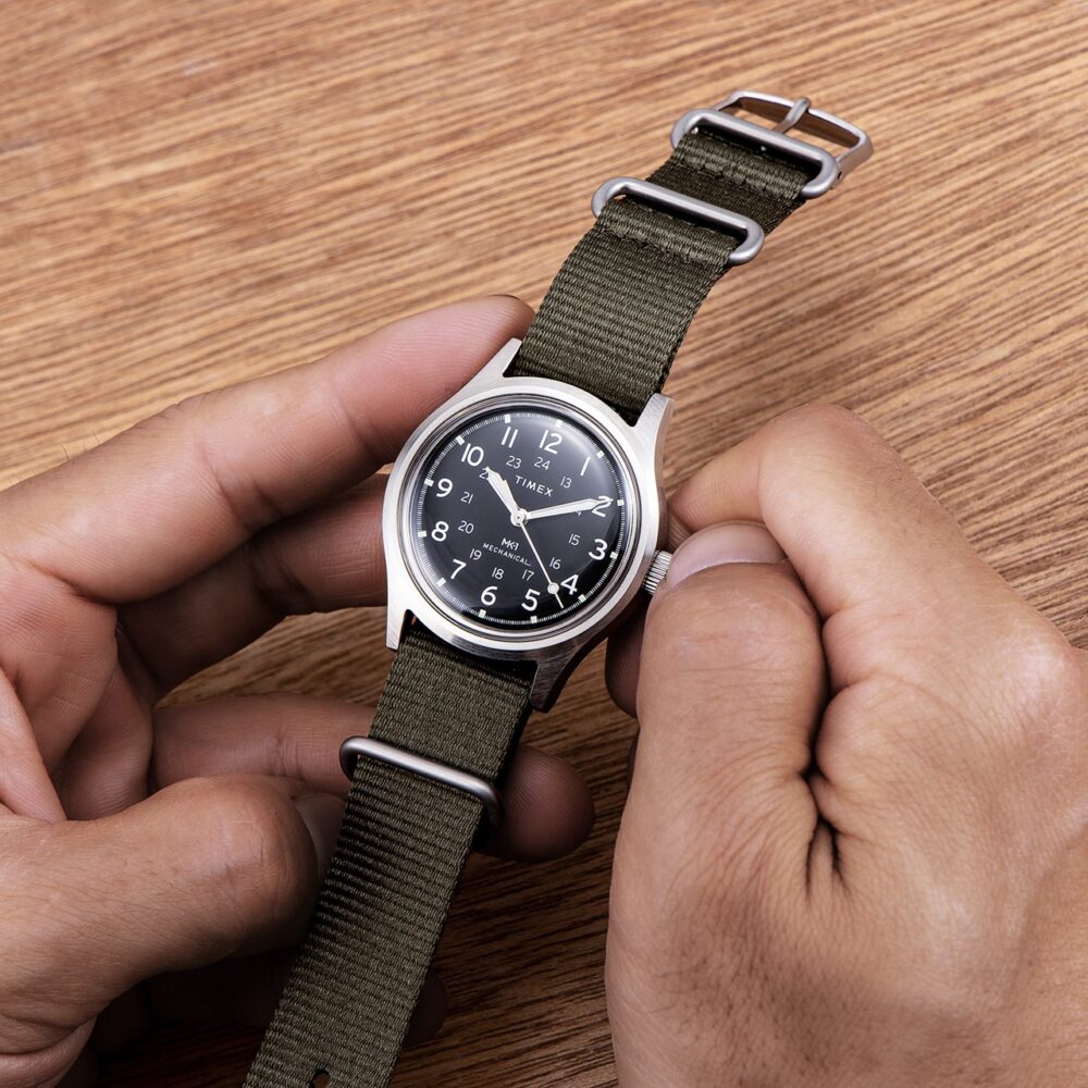 TIMEX」より、ベトナム戦争期の米軍仕様の意匠をベースにした