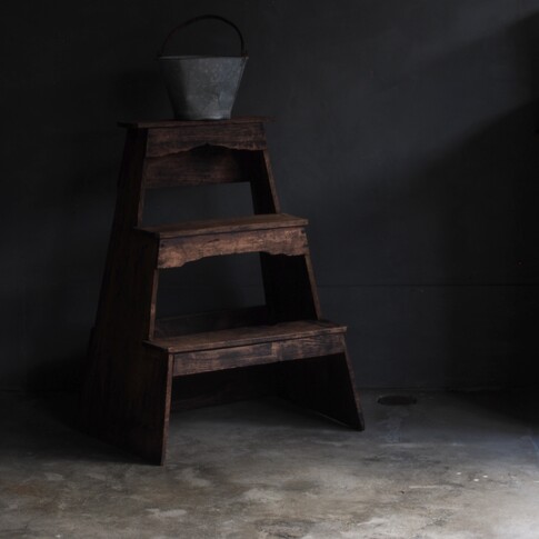 踏み台/古道具 日々 - 道具屋日誌 / 雑貨と家具の道具屋（岩手県盛岡市）