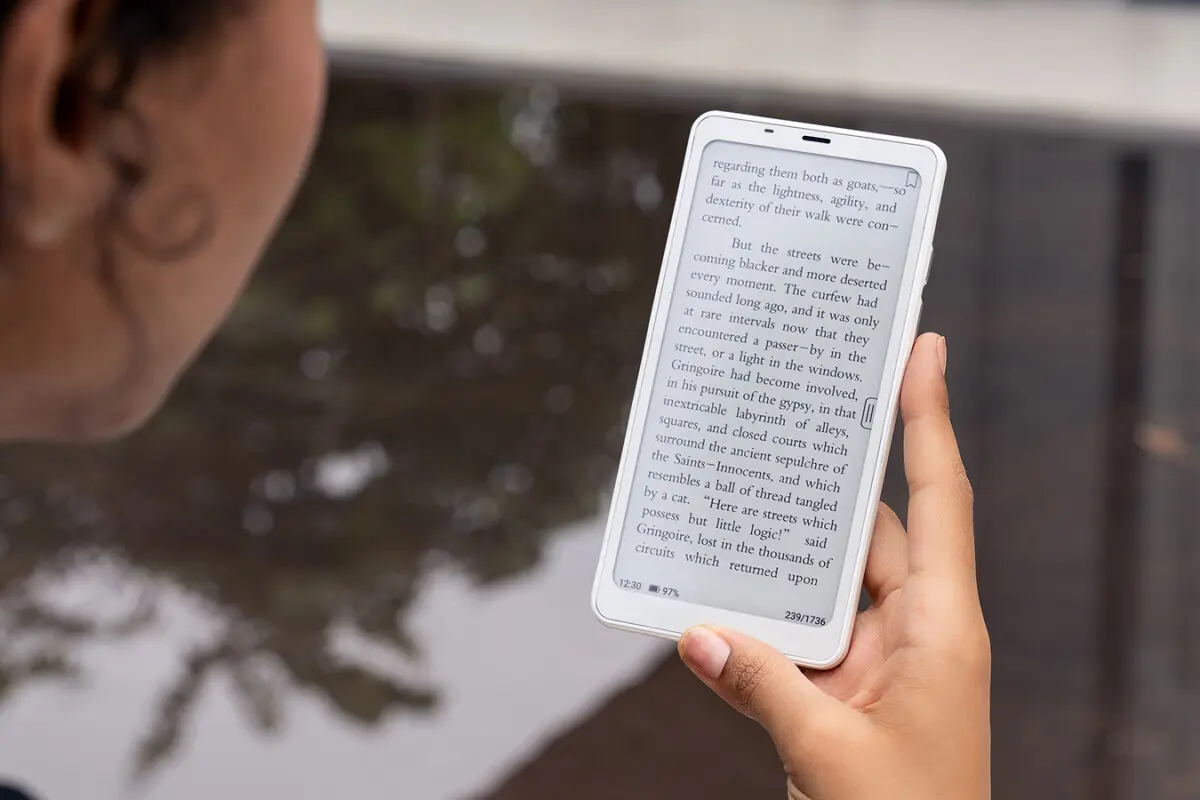 片手操作できる6インチの電子ペーパータブレット「BOOX Palma」発売