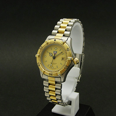 タグ・ホイヤー プロフェッショナル 200m レディースウオッチ | 女性用