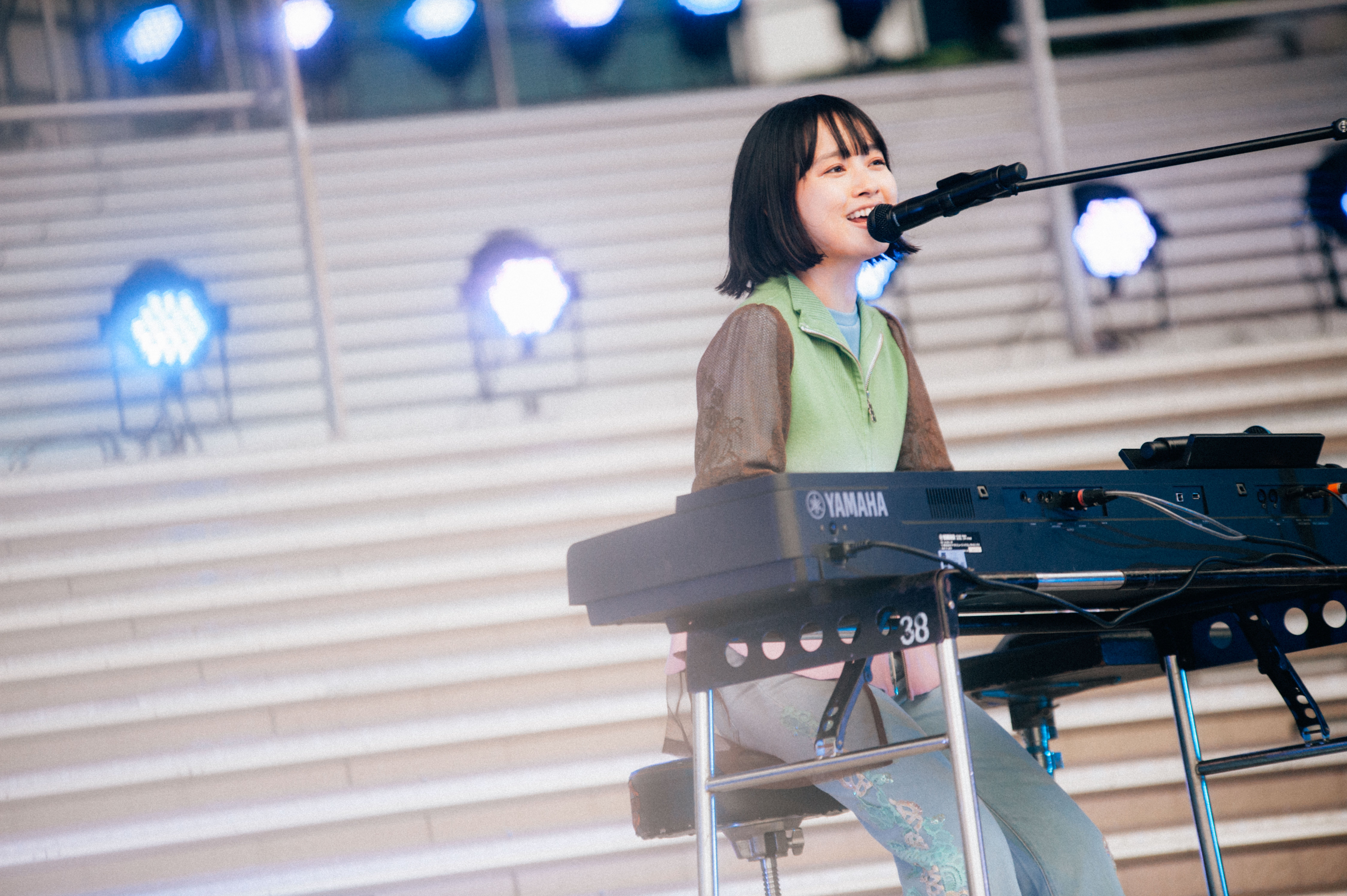 TOMOO、本日開催のメジャーファーストアルバム『TWO MOON』発売記念