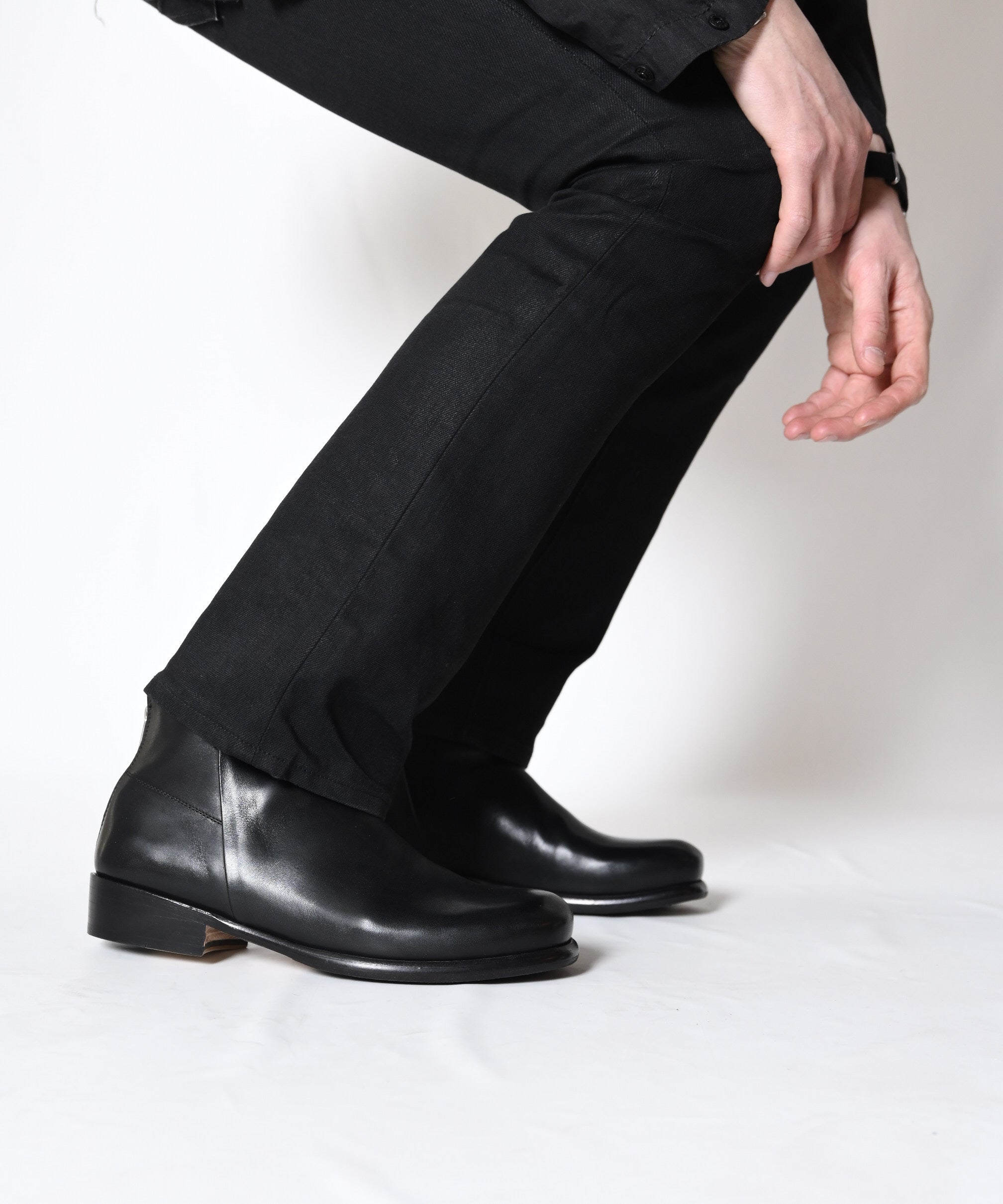 ER2202 バックジップショートブーツ | 4cmヒール | EARLE(アール) 公式