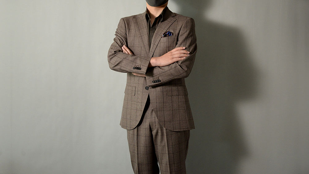 本格英国生地で“ブラウンのチェック柄オーダースーツ”【ハリソンズ
