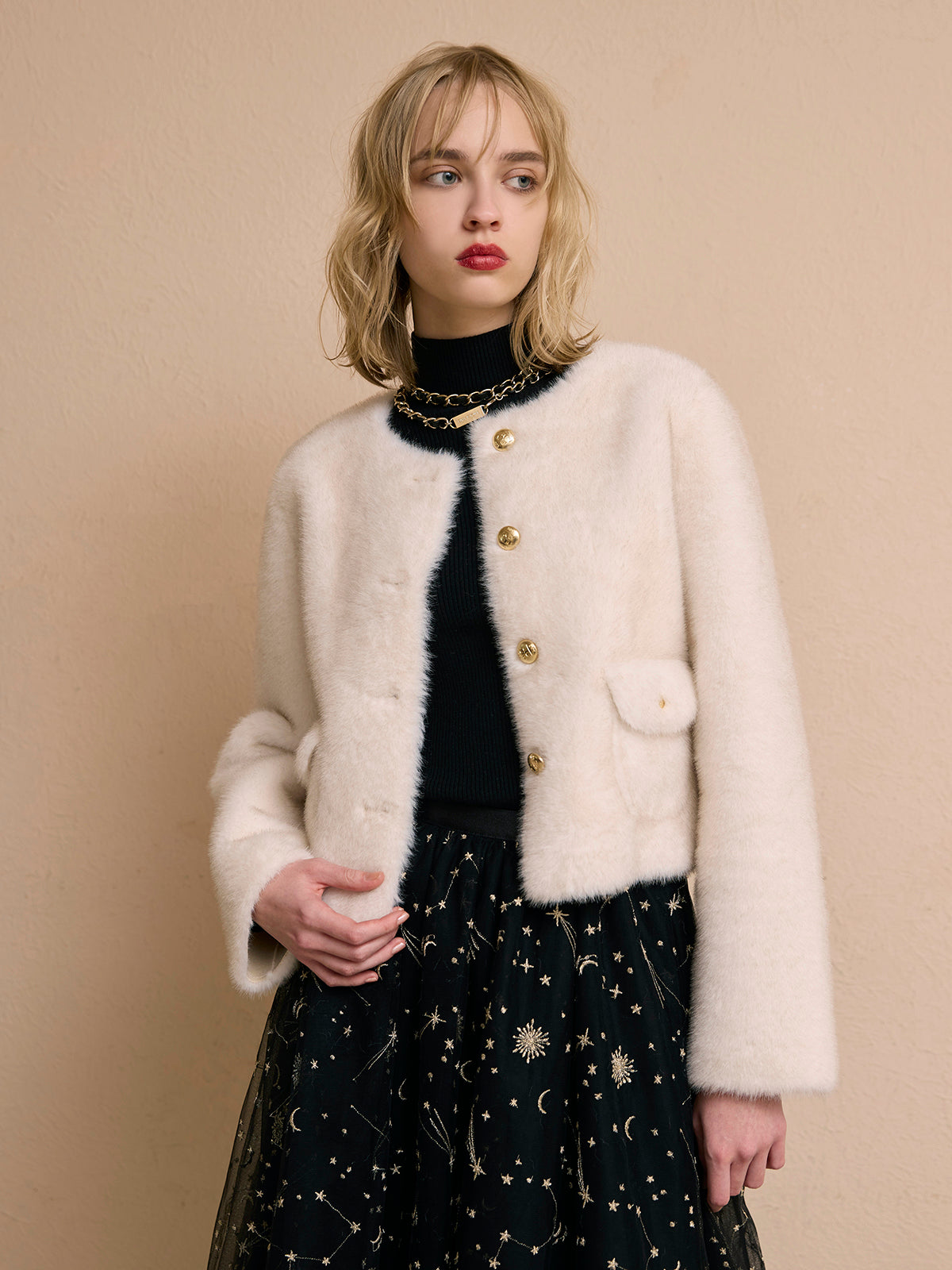 ゴールドボタンフェイクファージャケット