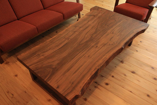 ブラックウォールナット一枚板 ダイニングテーブル 納品事例|一枚板