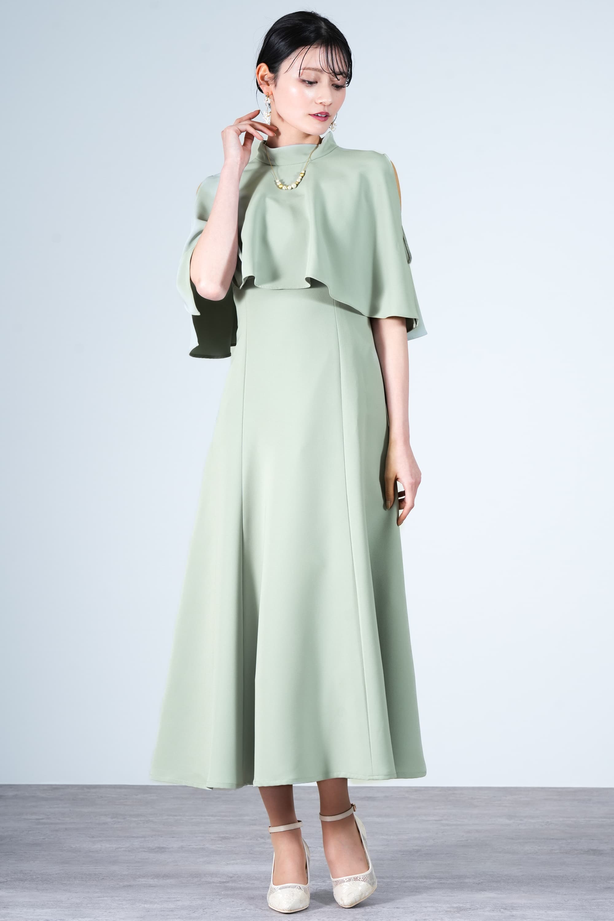 And Couture ケープレイヤードミントドレス (S〜M) をレンタル - 結婚