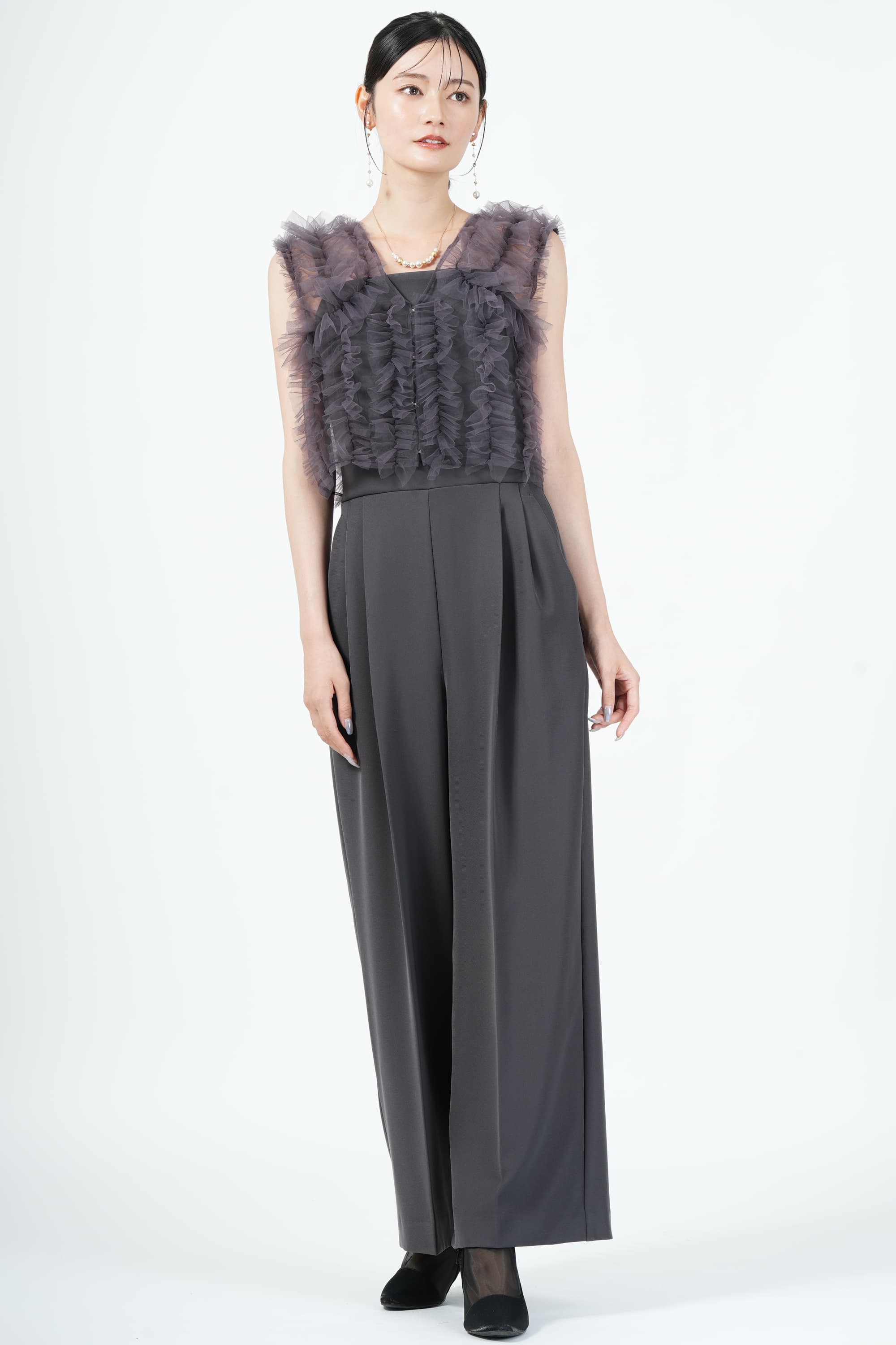 FRAY I.D フリルチュールベスト付きグレーパンツドレス (M) をレンタル