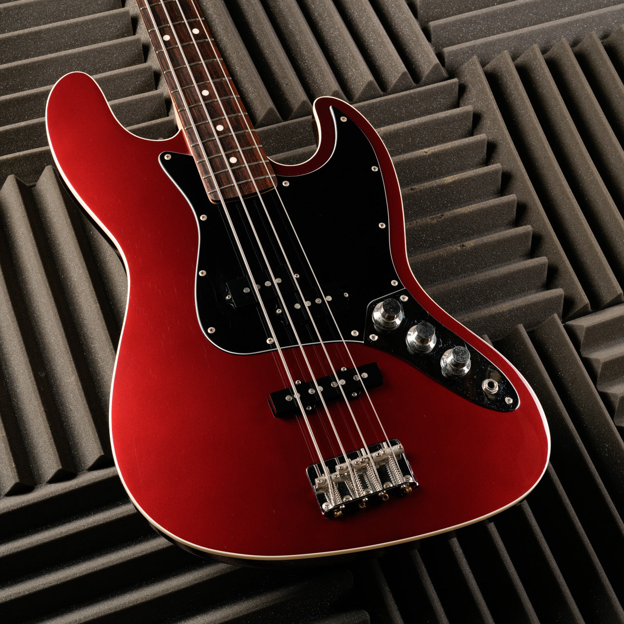 Fender AJB Aerodyne Jazz Bass 2008 - Old Candy Apple Red – FenderFever