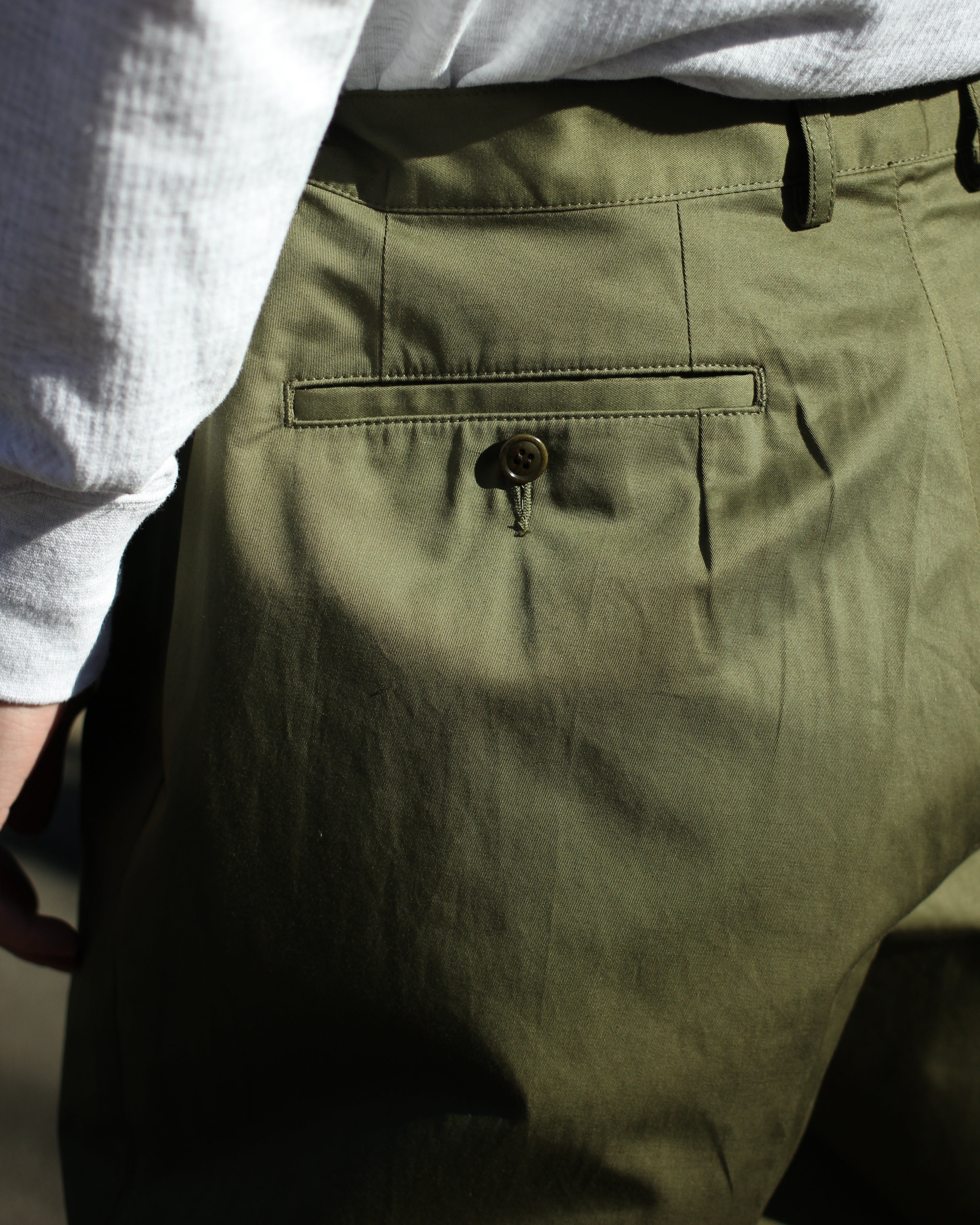 REVERBERATE/TACKED CHINO TROUSERS(STANDARD)
