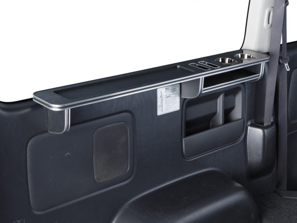 リアサイドテーブル 右側座席用 | HEARTS | ハーツ 公式サイト