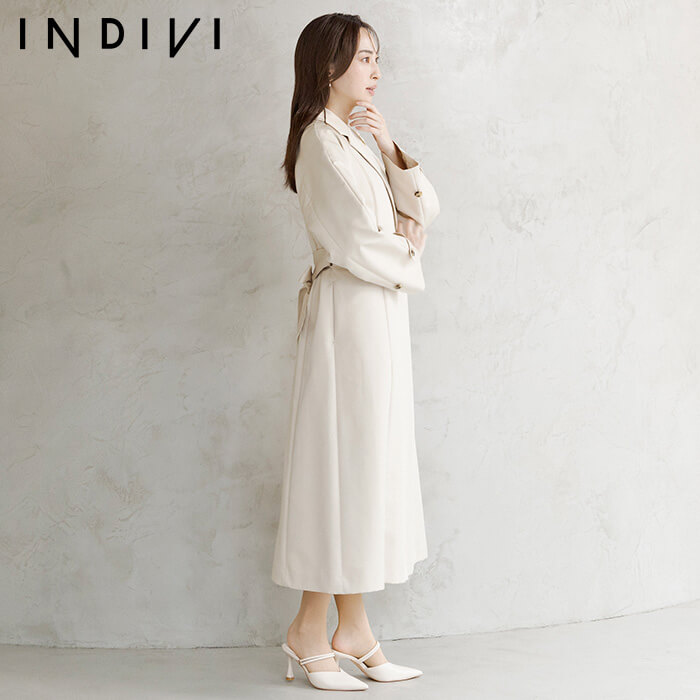 ラグランスリーブのシャンタンコート M・ベージュ｜東京ソワール