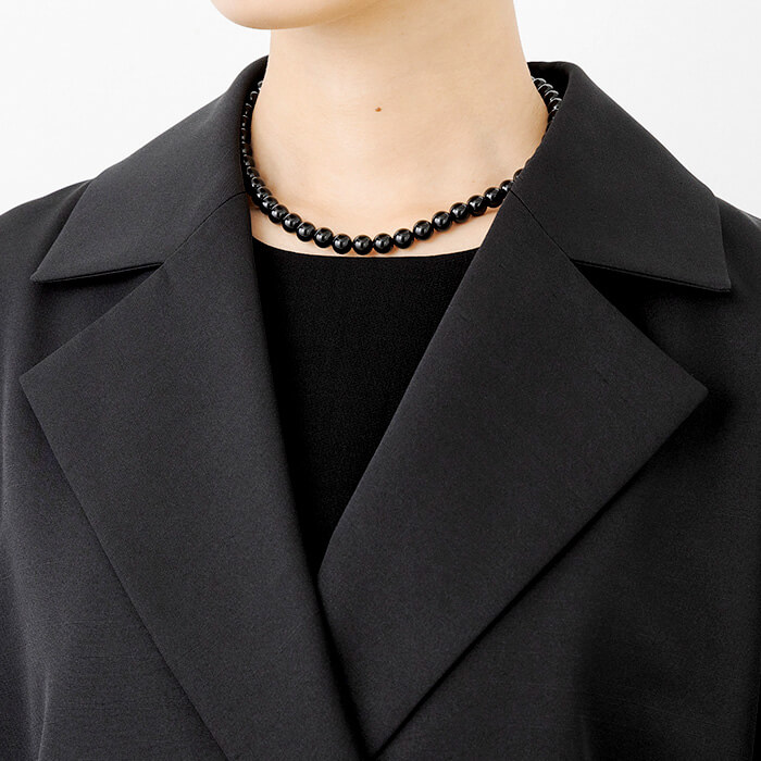 シャンタン素材のテーラードカラーコート 13号・ブラック｜東京