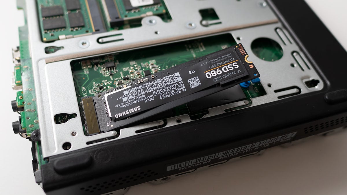 ThinkCentre M75q-1 TinyのSSD（システムドライブ）を大容量のものに