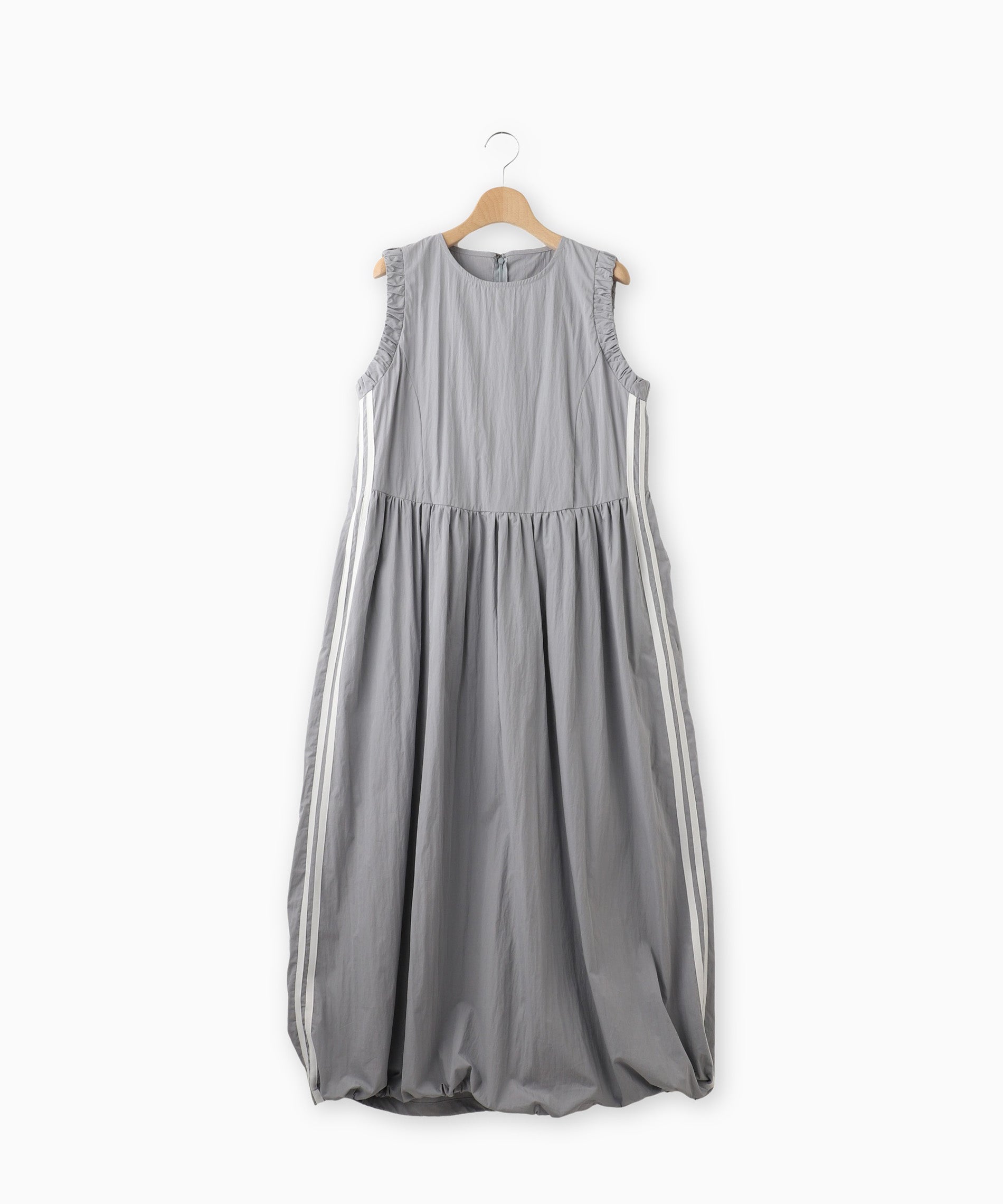 サイドラインノースリーブワンピース – FACE SANS FARD