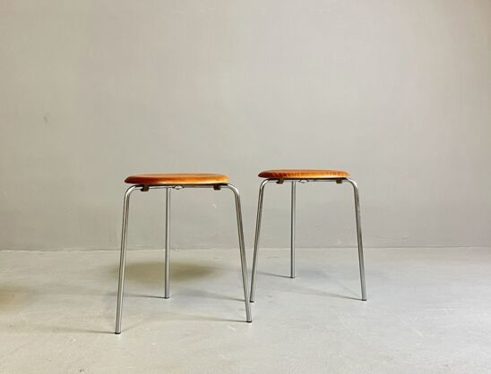 Fritz Hansen - DOT 3170 - Arne Jacobsen -Teak - frankfurt minimal