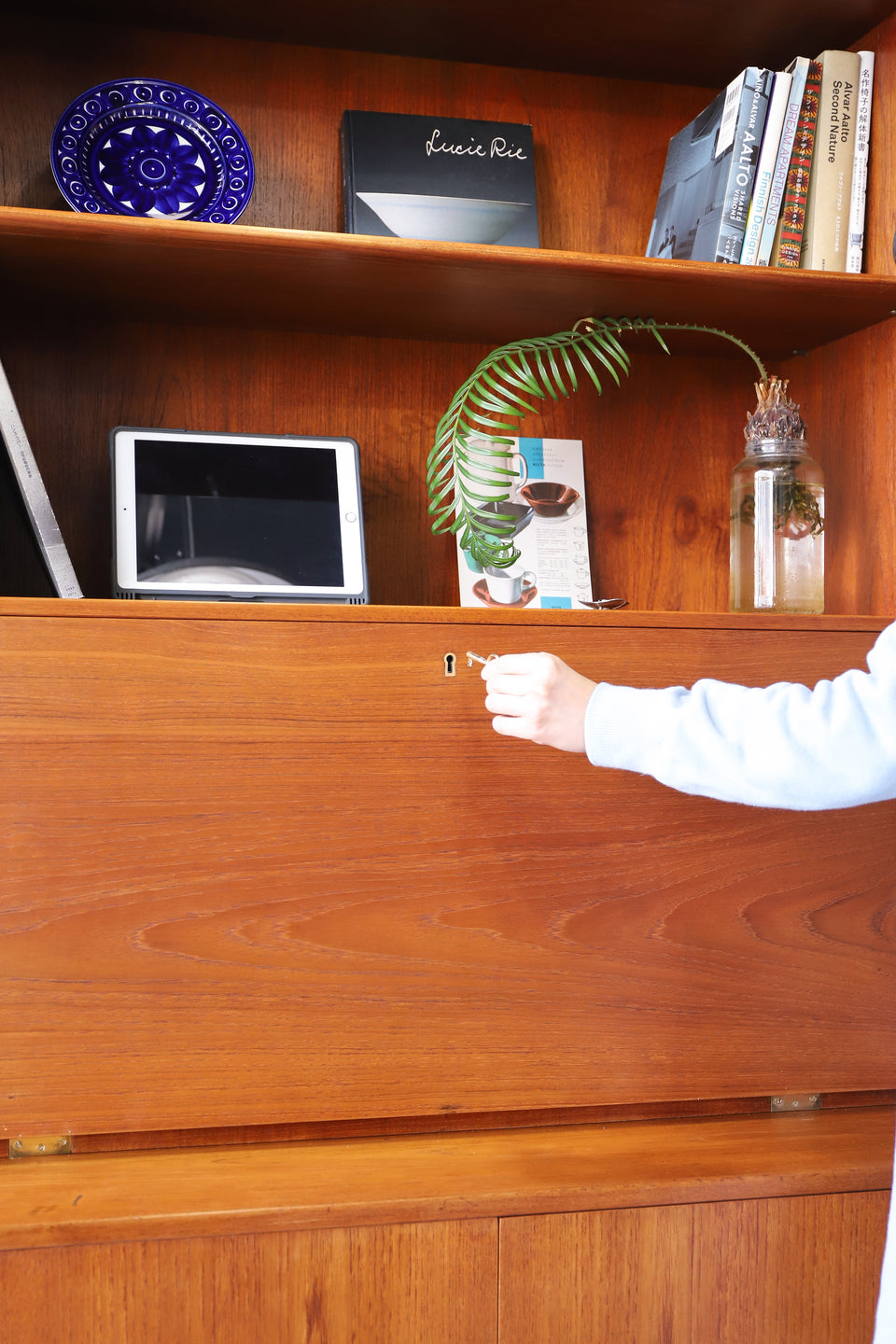 ハンス・J・ウェグナー ブックケース シェルフ 本棚 デンマーク