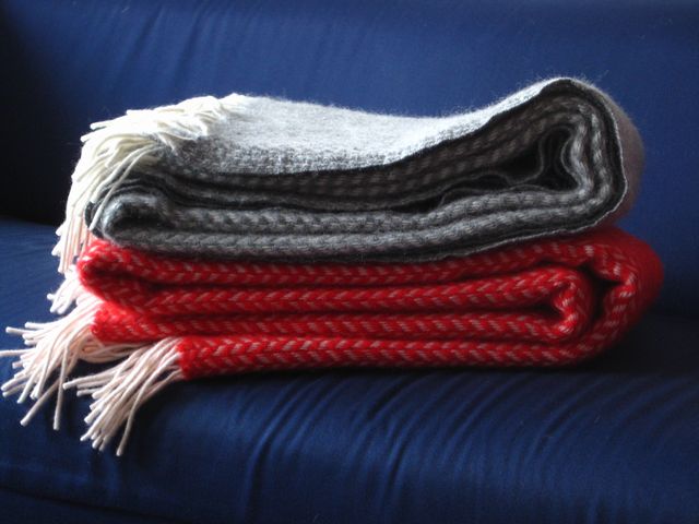 クリッパン Klippan/ポルカ Polka/ウール・スローケット/グレー